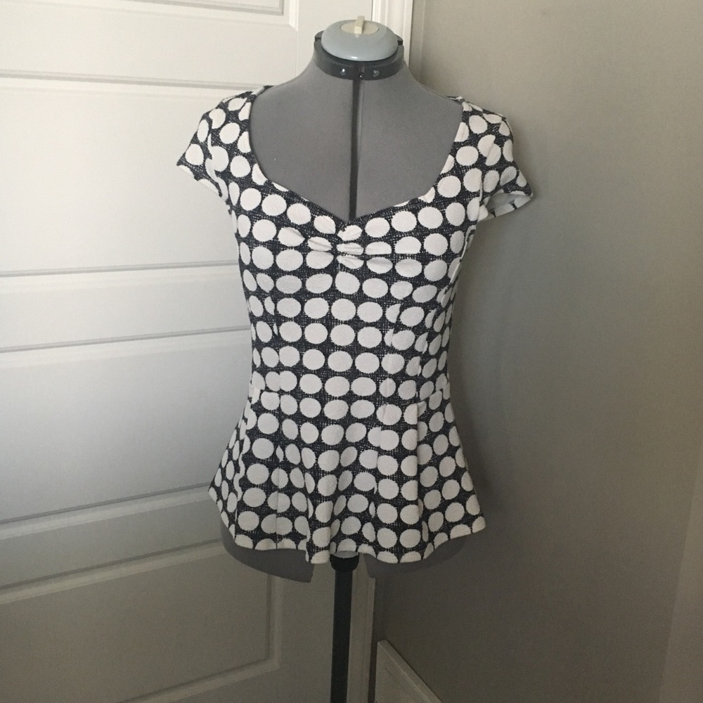 Anthropologie Mignon Top by Postmark Small